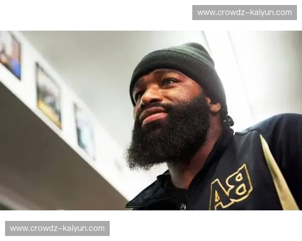 从巅峰坠落到草根逆袭：布罗纳vs麦达纳，一场关于尊严与拳头的宿命对决